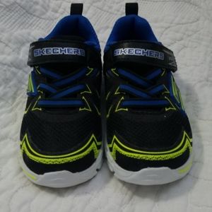Skechers boys gym shoes